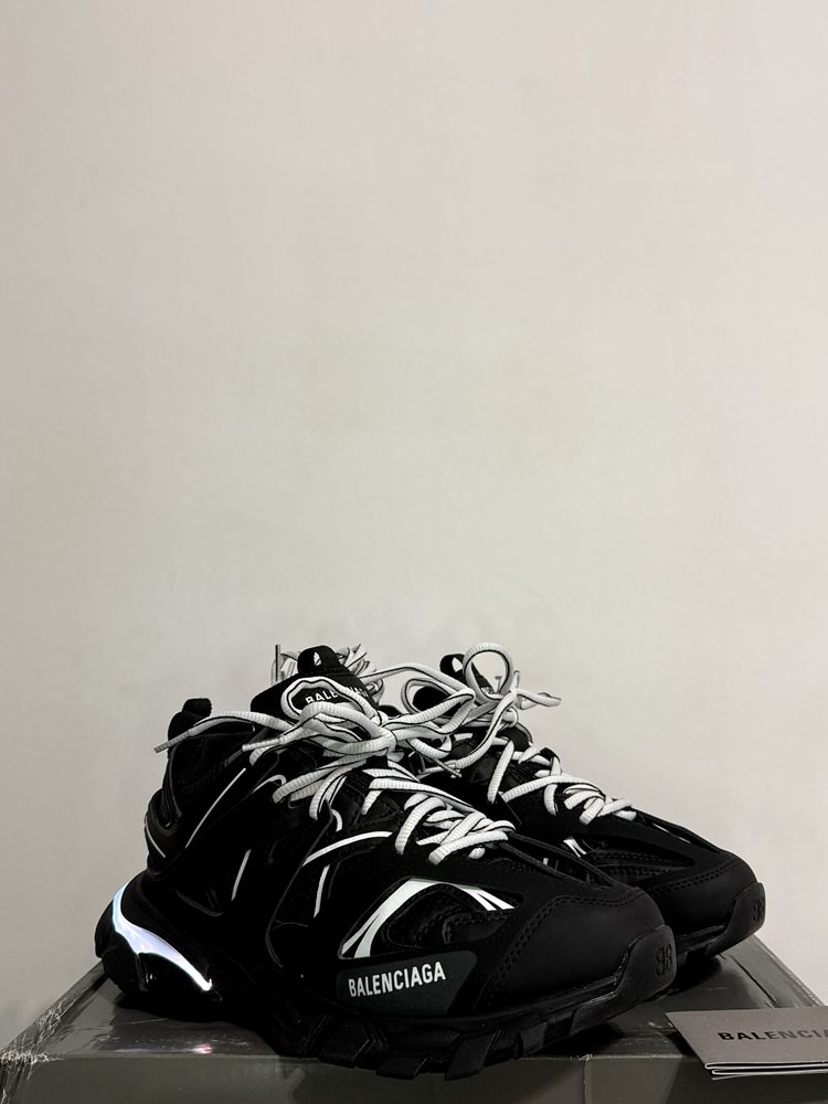 Adidasi Balenciaga Track 40 Led Negrii (balmain,versace,gucci)