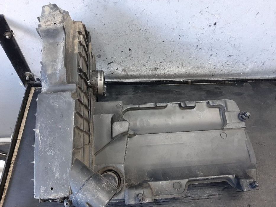 carcasa filtru aer renault modus clio  2 clio 3 modus 1.2 b 8200517765