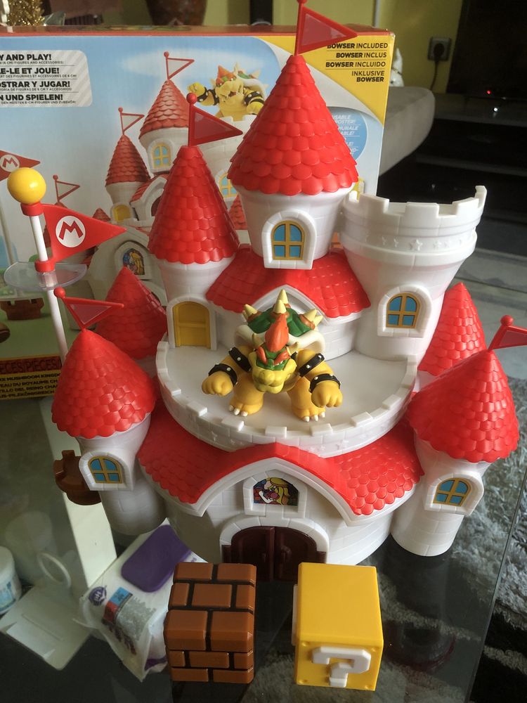 Super Mario Супер Марио - Замъкът на царството на гъбите