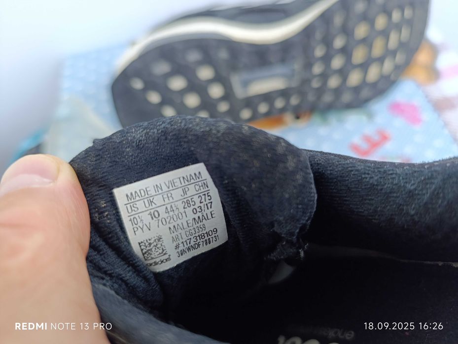 ''Adidas Energy Boost''оригинални маратонки 44 номер