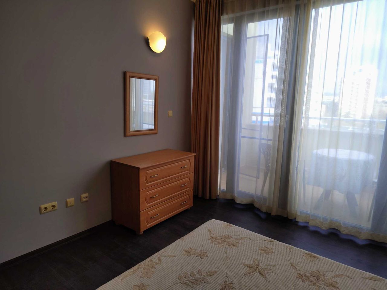 Продава се Двустаен апартамент в к.к. Слънчев бряг - 91 кв.м за 880 €/кв.м - Снимка #5
