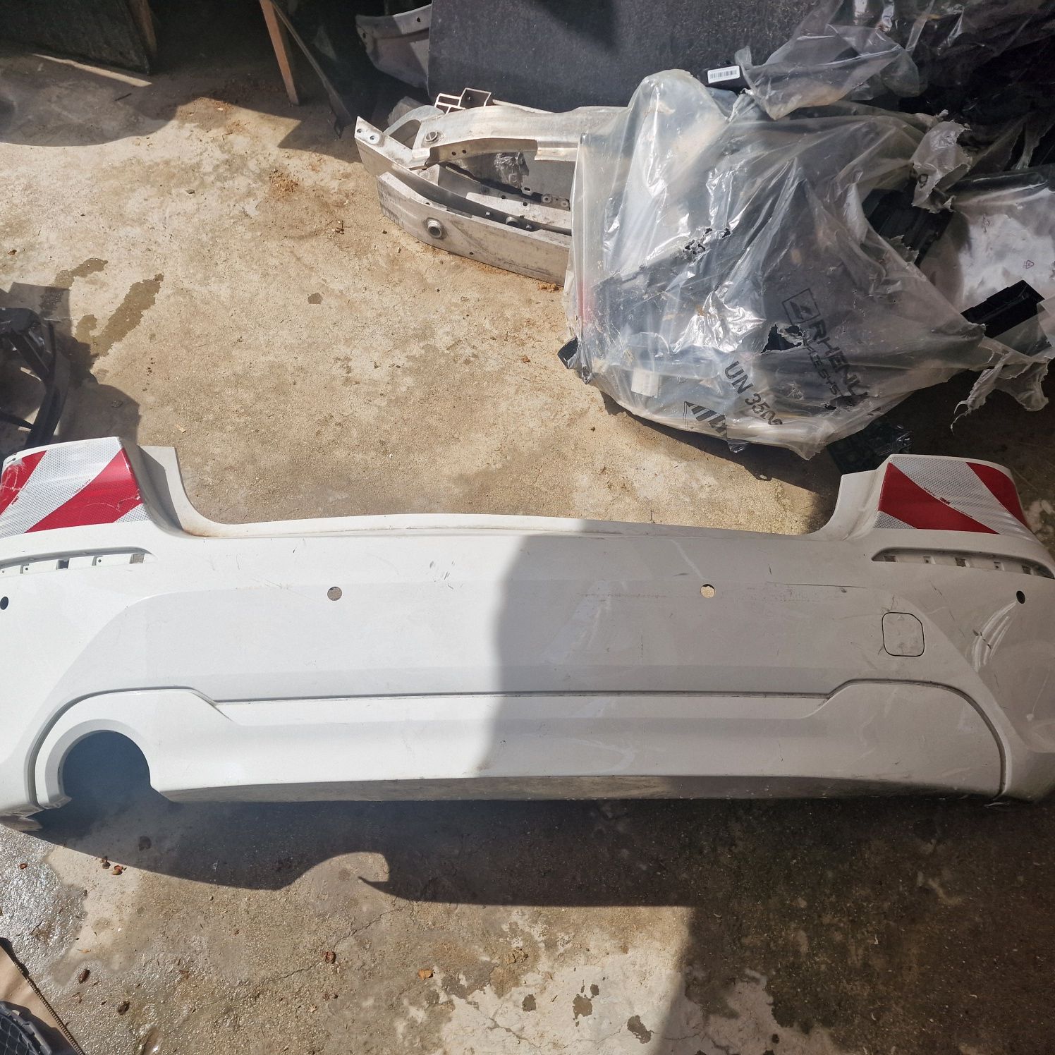 BMW 1 F40 2021 задна броня 2 бр