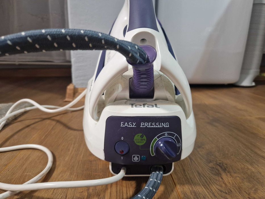 Statie de calcat tefal