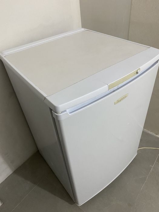 Холодильник Бирюса