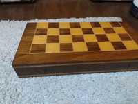 Set de Table și Șah din Lemn Masiv