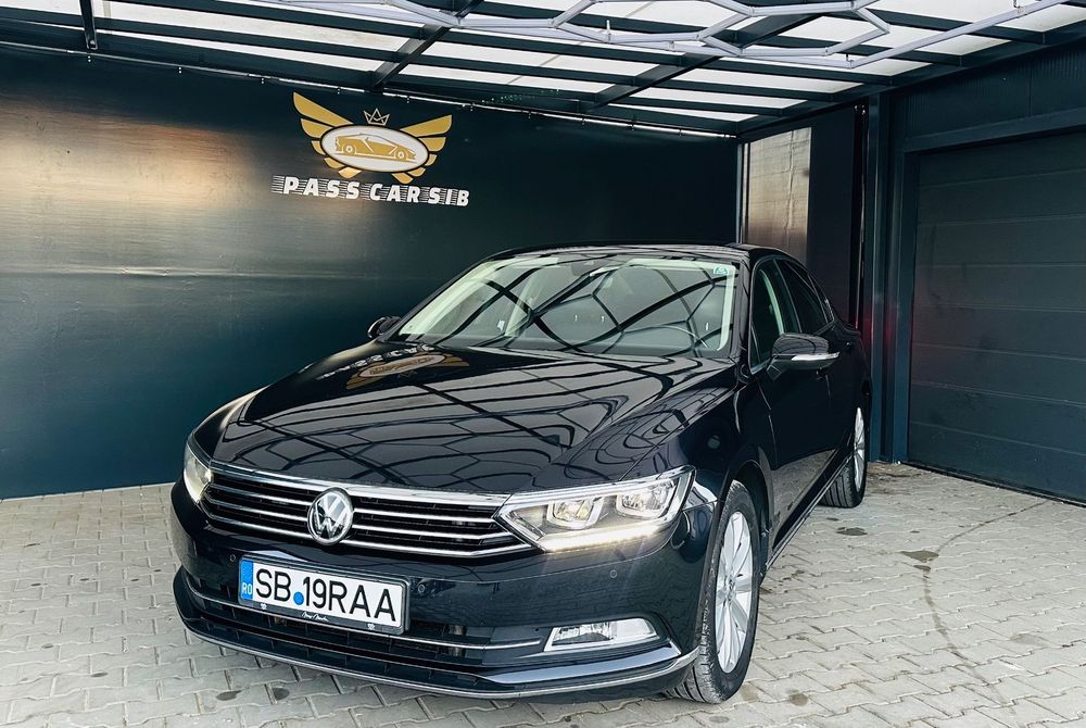 Volkswagen Passat 2.0 TDI DSG Highline, ACC, Alcantara