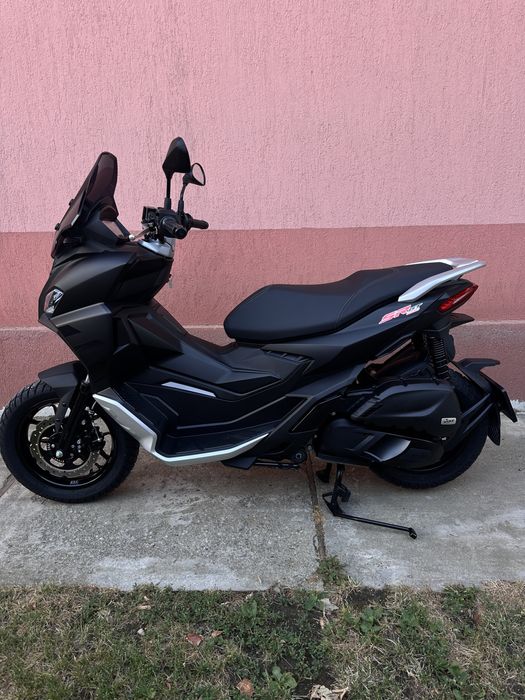 Aprilia SR GT 200 - 2024 - Negru Mat - 1350 km/garantie, Impecabilă