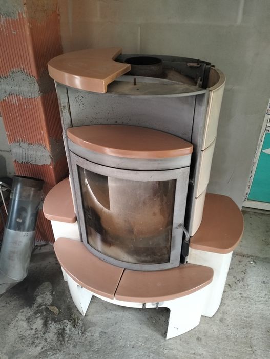 Vand semineu pe lemne