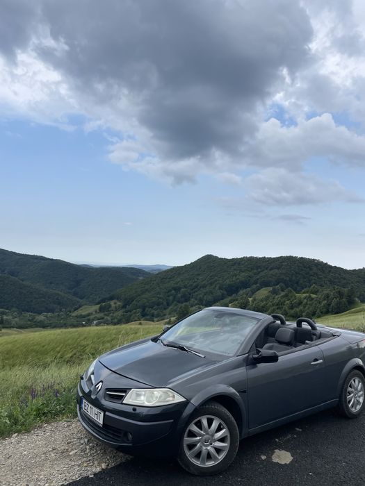 Vând renault megane 2 cabrio karmann