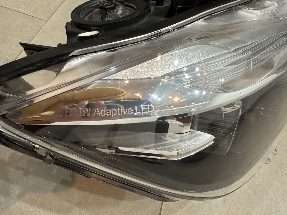 Far dreapta BMW F30 F31 full led adaptiv LCI shadow line 2015-2018