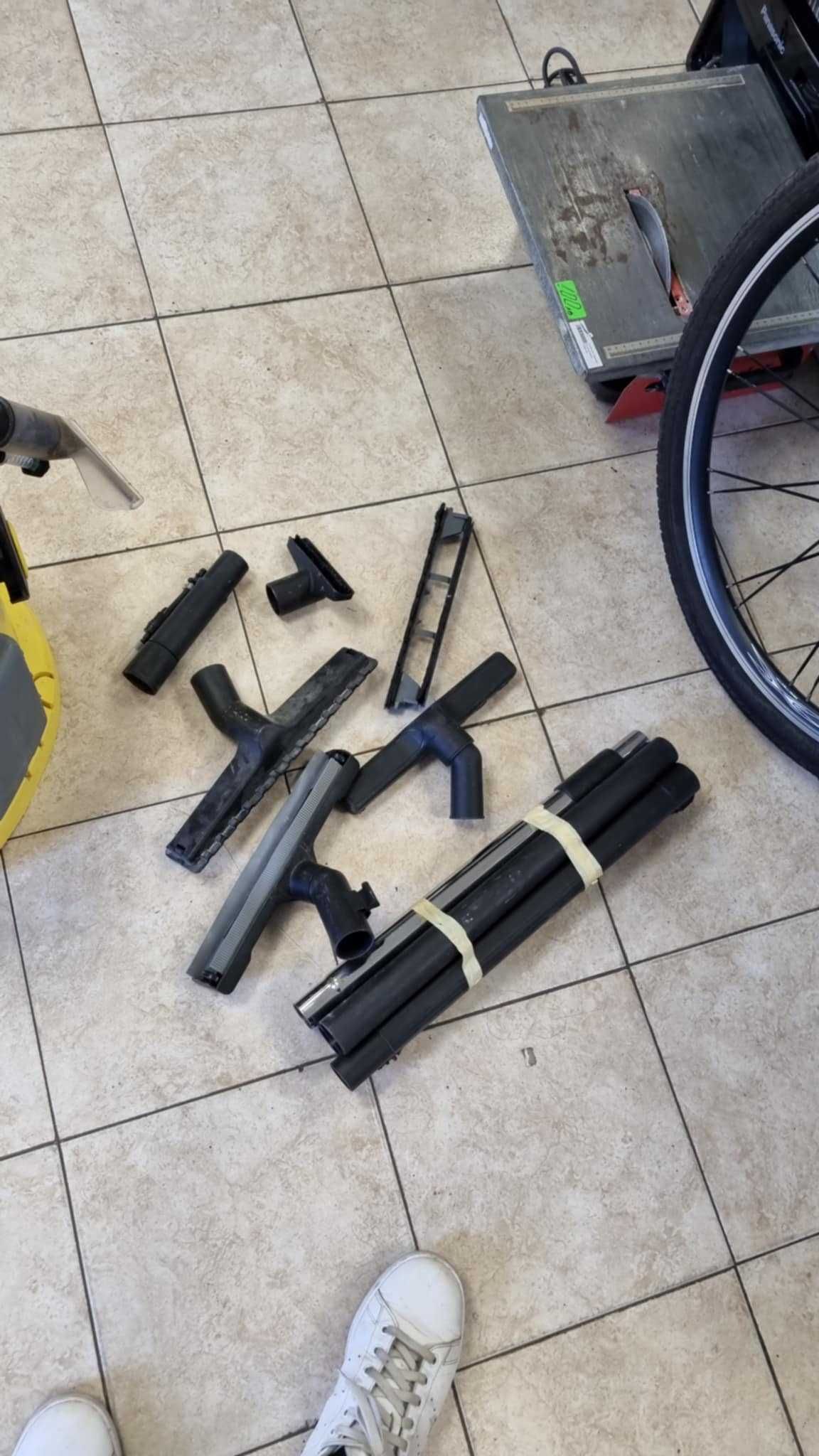 Прахосмукачка Karcher SE-4002