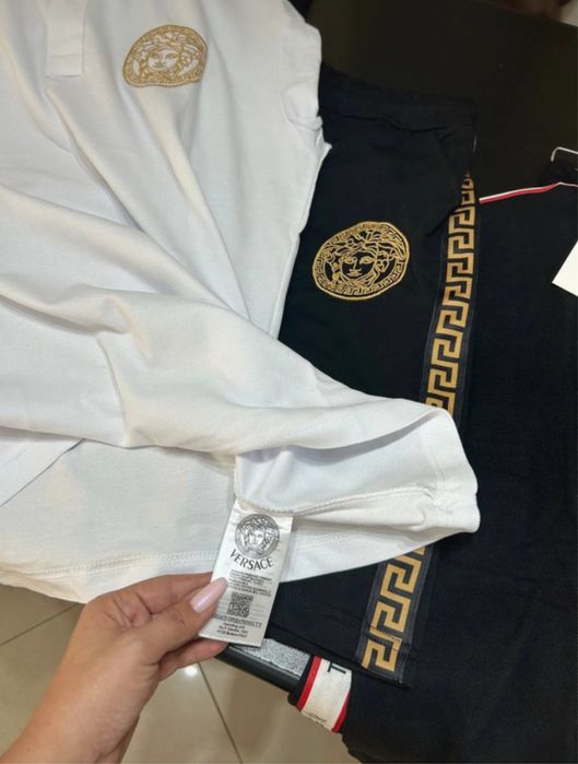 Compleu Versace – doar 300 lei!