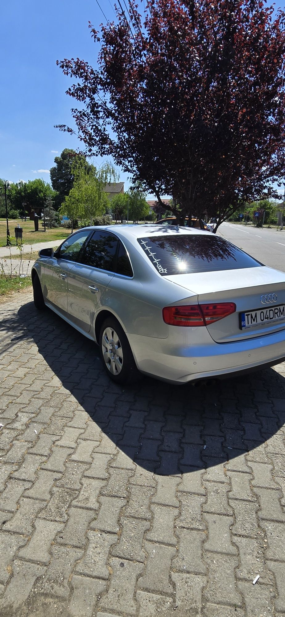 Audi A4 Limousine