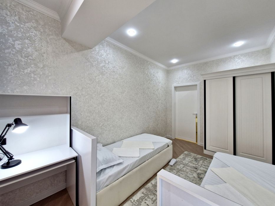 3 комнатная люкс квартира в Новостройке с Лифтом