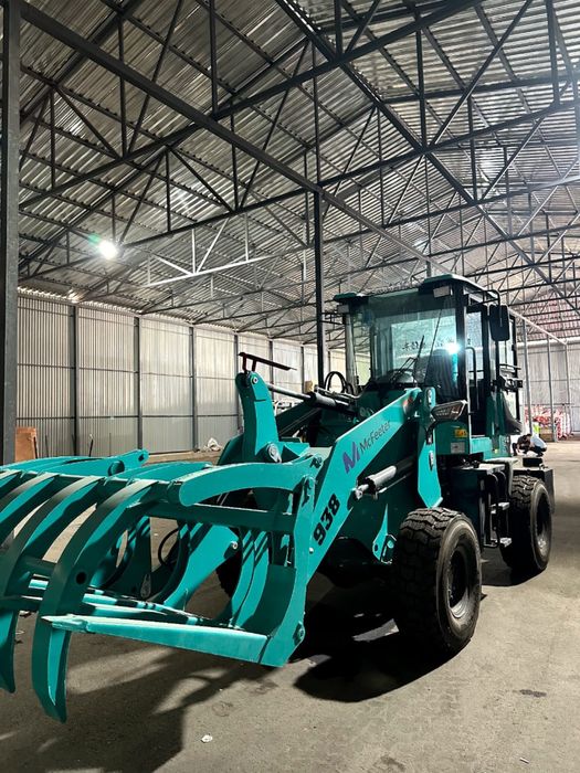 Фронтальный погрузчик McFeeter ZL938 новый