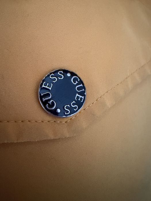 Оригинално зимно  яке Guess