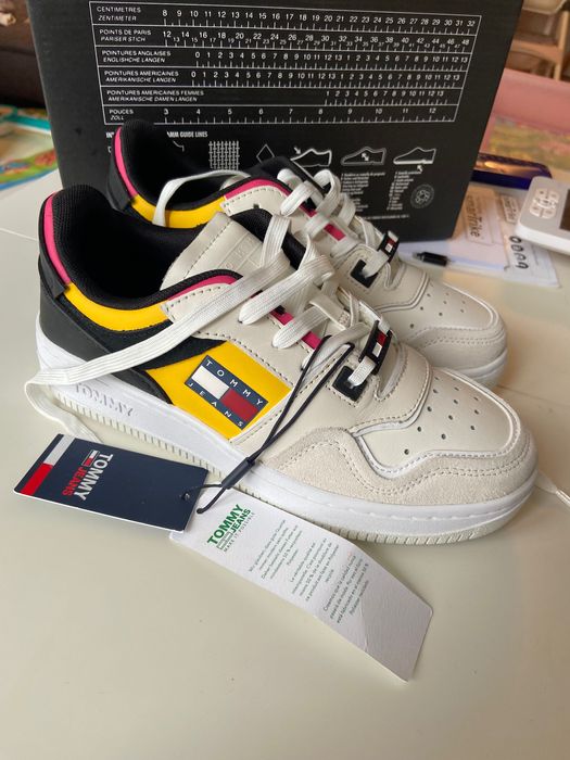 Adidasi dama piele Tommy Hilfiger marimea 37