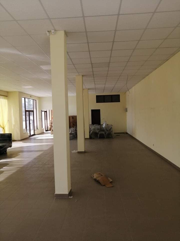Дава се под наем