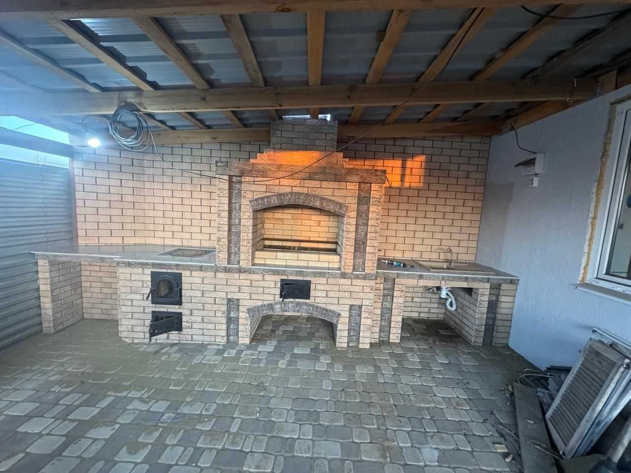 Цемент в мешках и Биг- Бегах, газоблок, клей, кирпич, песок, рубероид