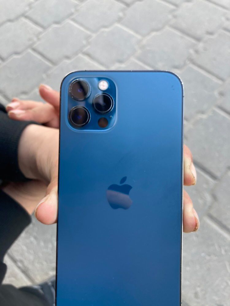 Обменяю Iphone 12pro