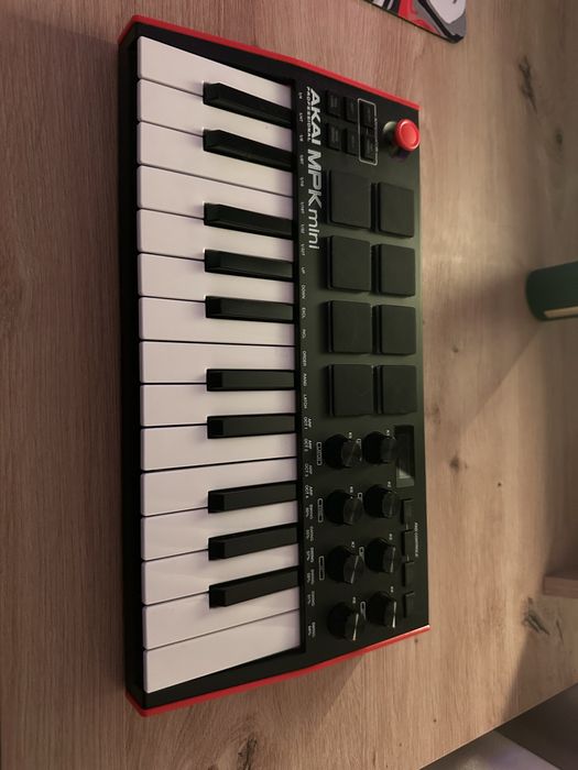 Akai MPK Mini - ca nou
