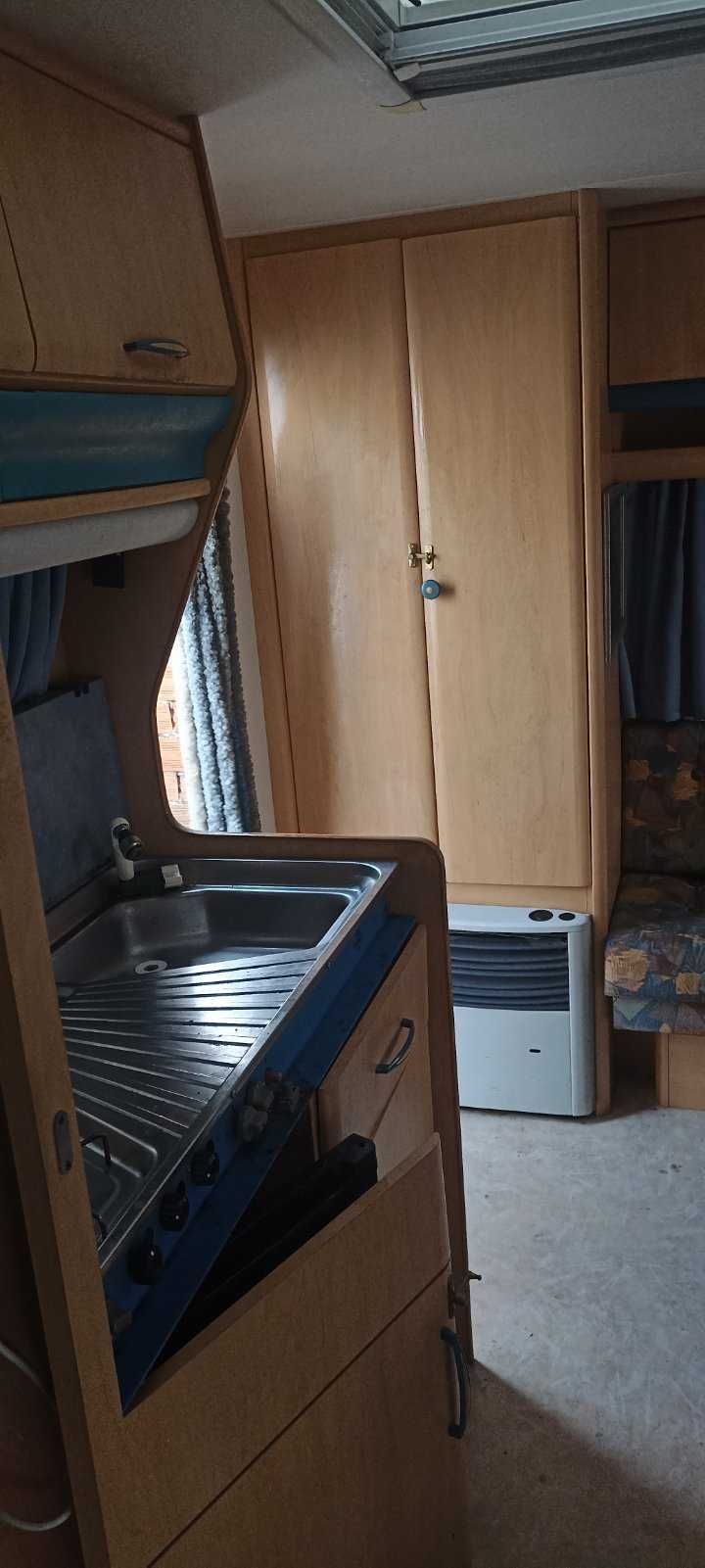 Каравана Hobby de lux 10