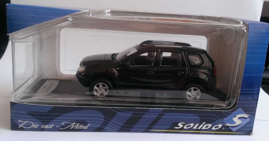 Macheta Dacia Duster MK1 2010 negru - Solido 1/43