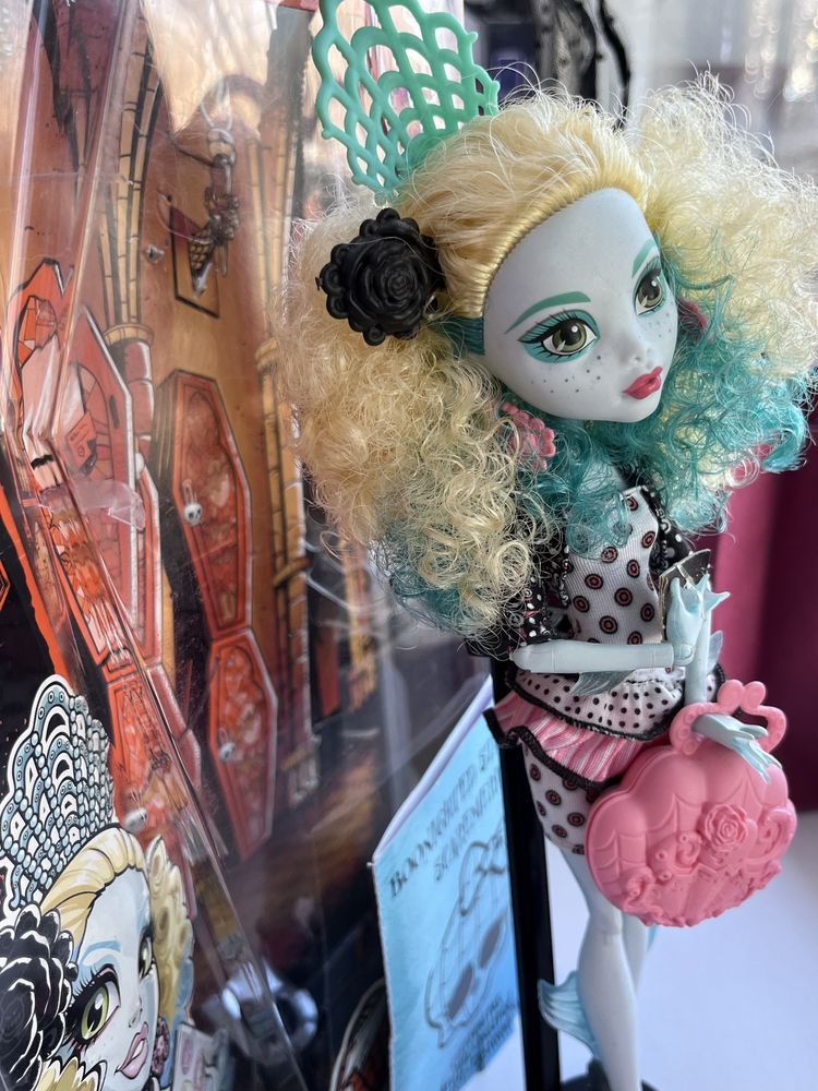 Продам куклу Monster High