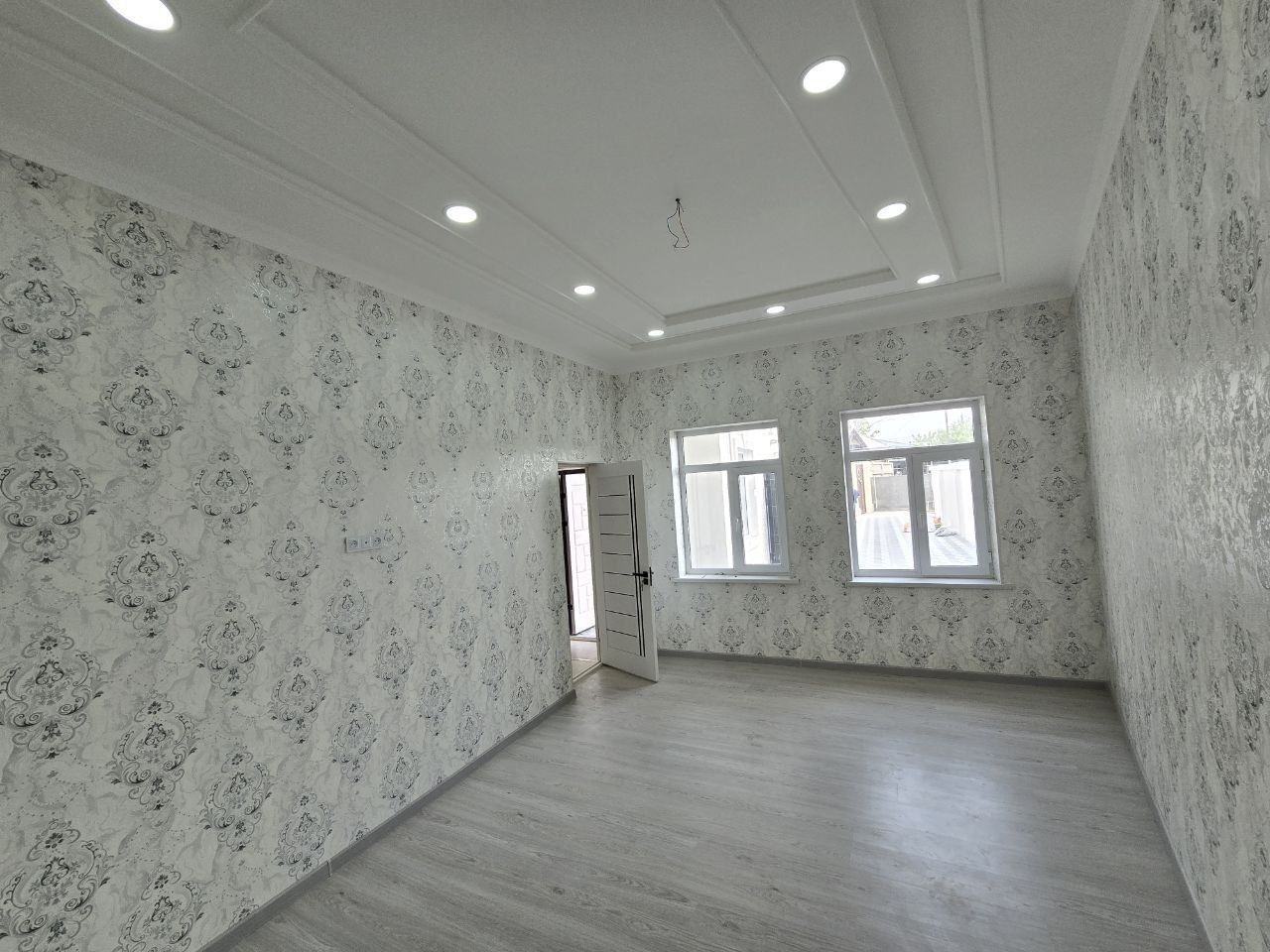 Продаётся коттедж   сергели улица райхон. 3 комнаты