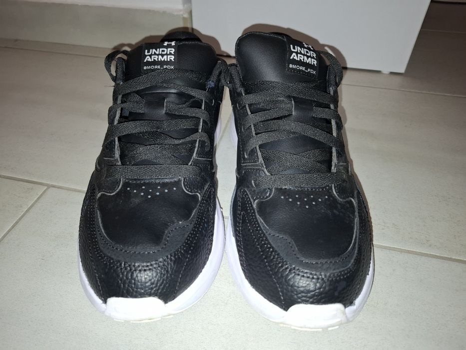Adidasi Under Armour