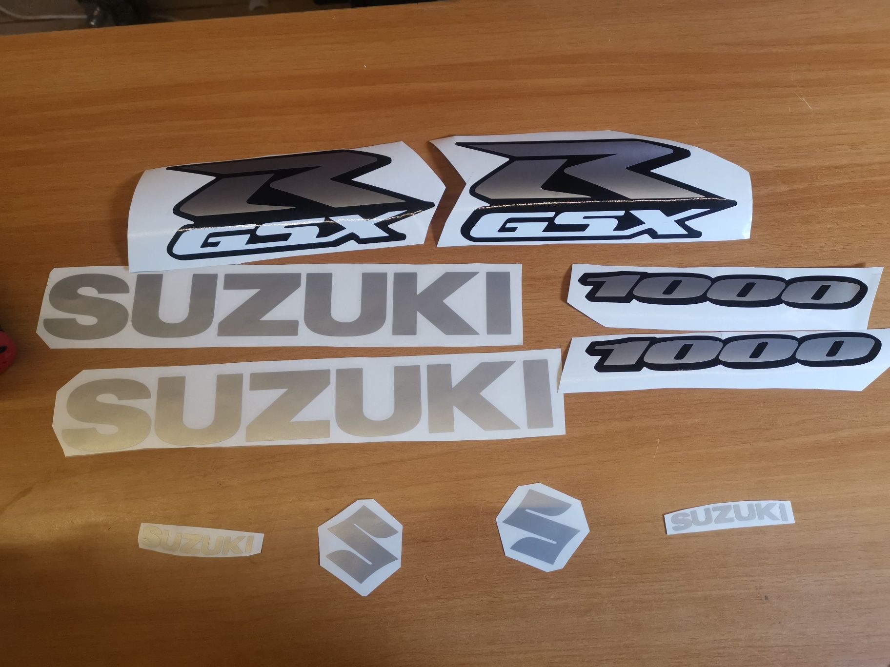 Kit stickere Oracal Suzuki gsxr k8 k7 1000cmc 750cmc 600cmc autocolant