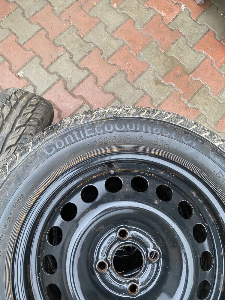 Set jante otel si anvelope 195/60 R15 + o jantă cu anvelopa 195/65 R15