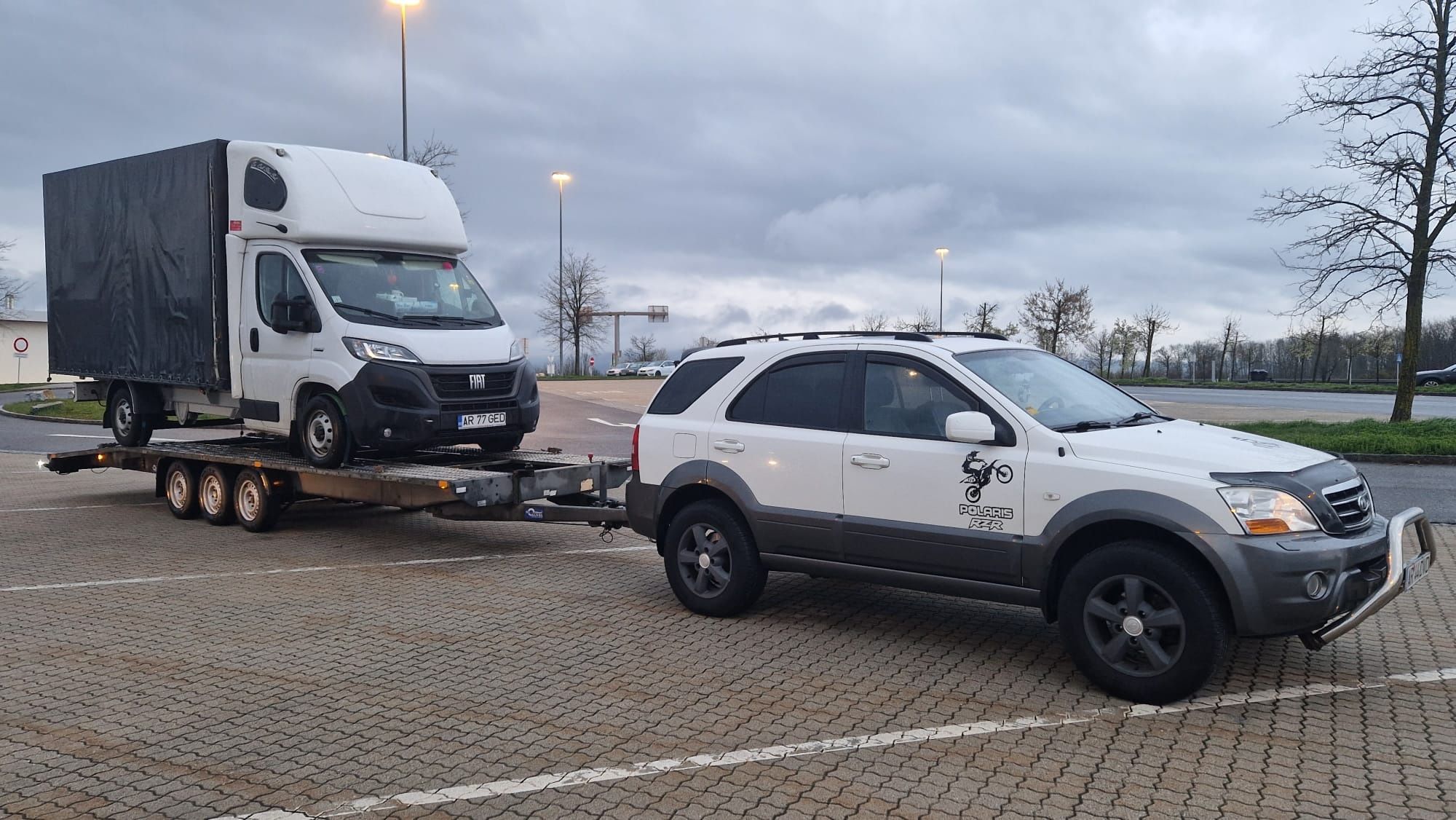 Tractări auto Arad