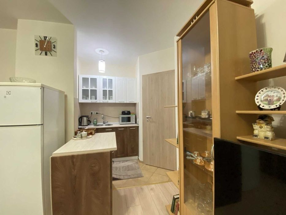 Дава се под наем Двустаен апартамент в София, Кръстова вада - 64 кв.м за 700 € - Снимка #3