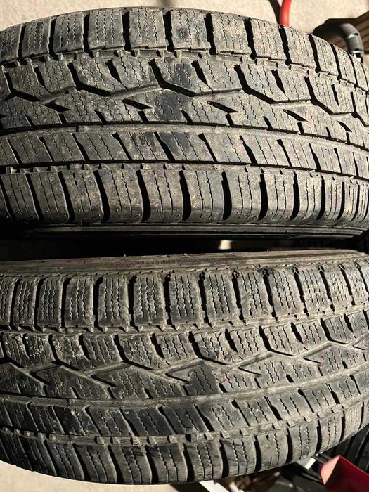 2бр. 185/60/15 DOT 4719 TOYO