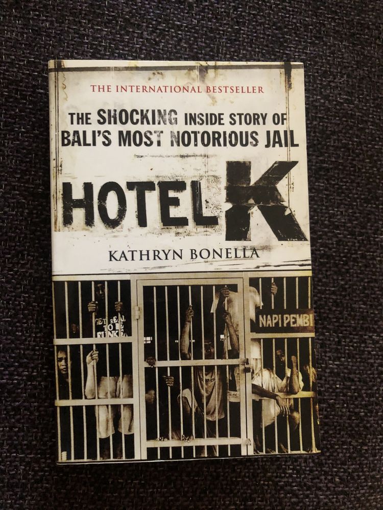 Книга на английском языке Hotel K by Kathryn Bonella