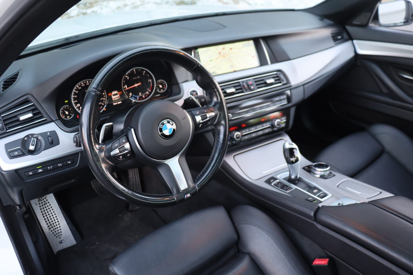 BMW 520d 2014 M-paket interior exterior