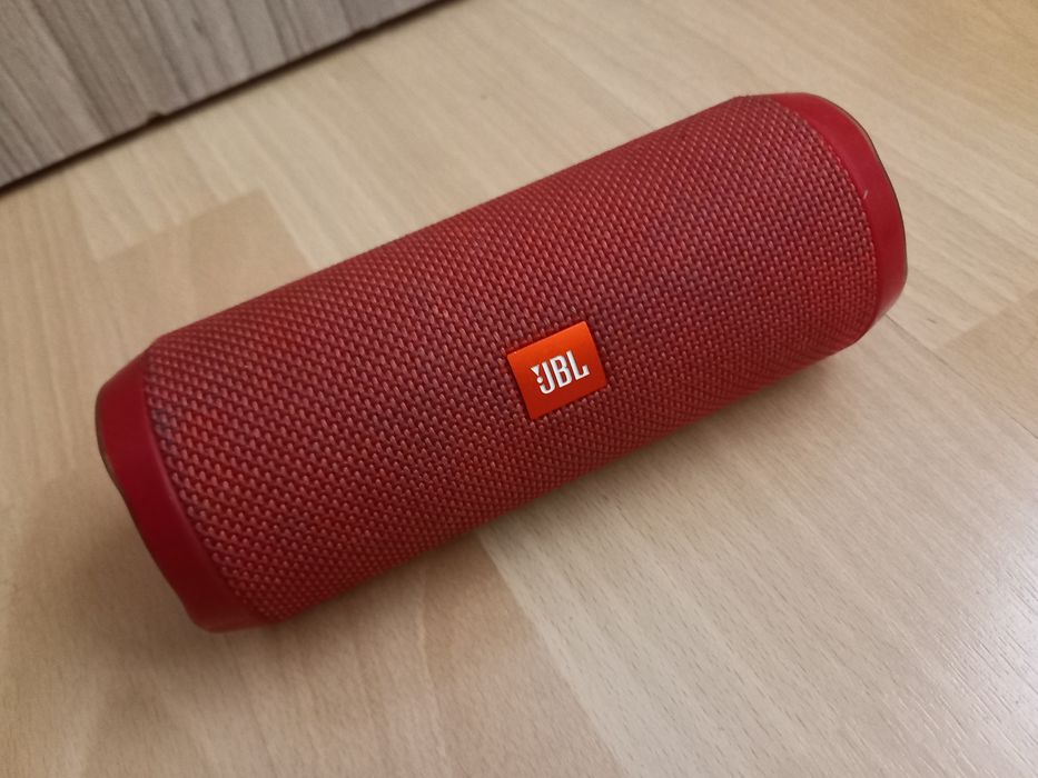 Boxă JBL Flip 4 80 lei !