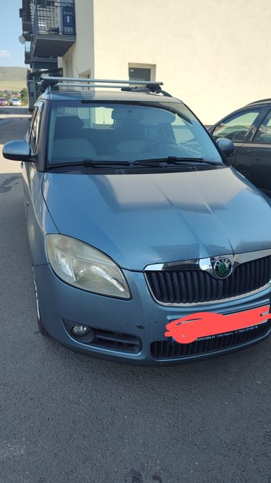 Vând Skoda Fabia ii