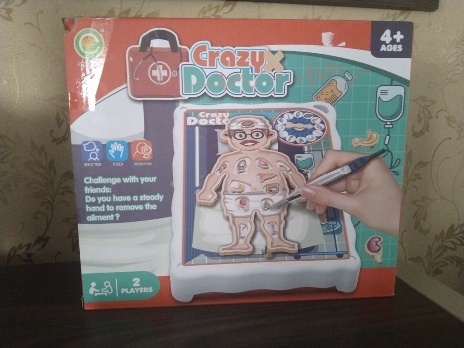 Продам настольная игра доктор новая