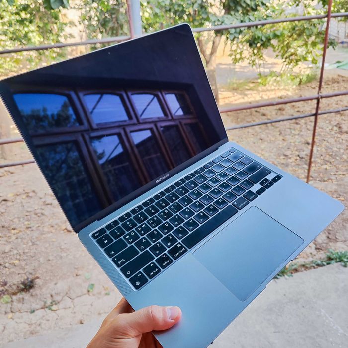 Macbook M1 air 13 inch