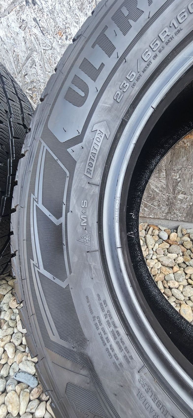 Anvelopa Michelin  255/50 R19 107V Goodyear 235/65 R16C 115/113