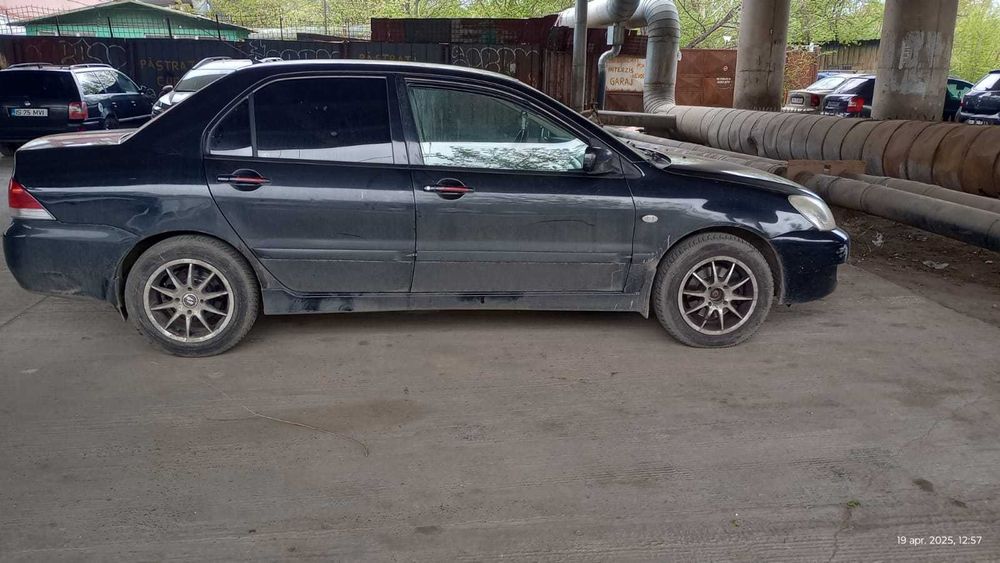 Vand Mitsubishi Lancer Cedia (2008) 1.6 benzina