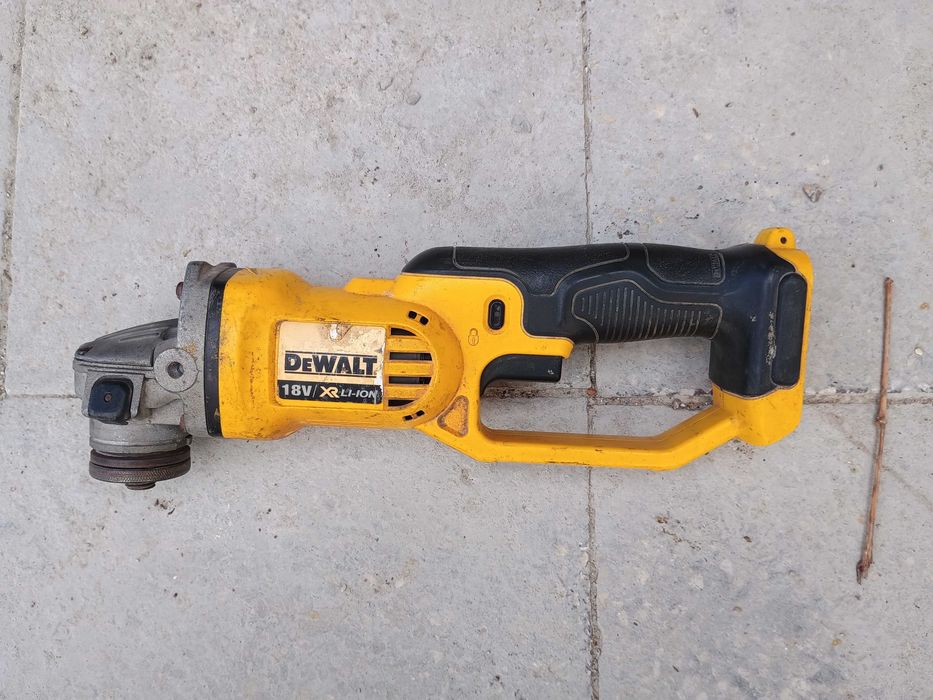 Ъглошлайф DeWalt DCG412