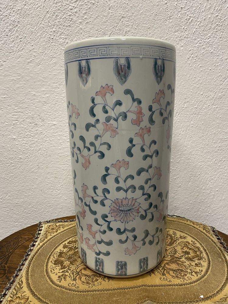 Голяма порцеланова ваза китайско производство