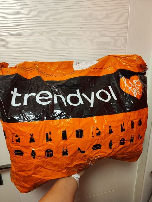 Geaca lunga de iarna noua Trendyol M