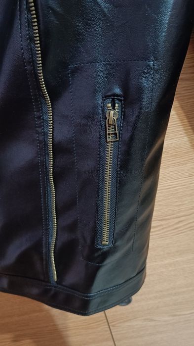 Geaca piele imitatie noua