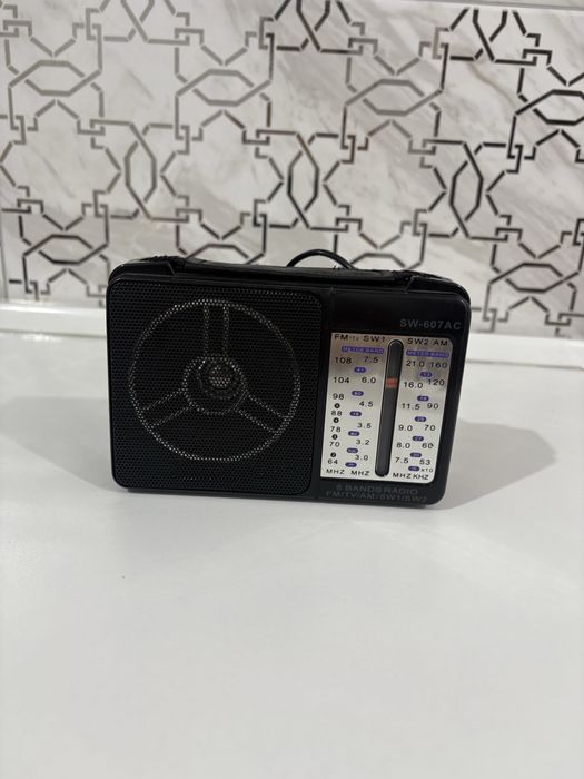 Продам радио на батарее и от сети