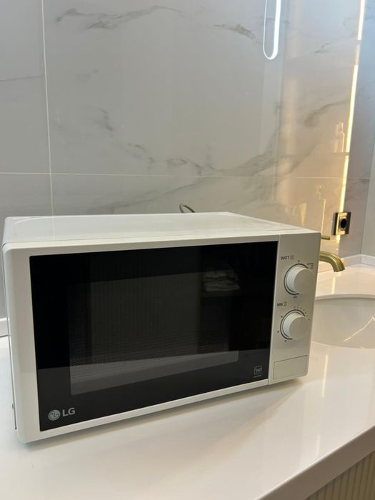 Микроволновка сатылады.