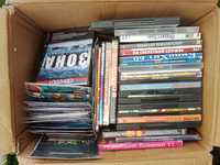 Очень много DVD дисков с фильмоми